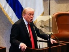 Przerwane przemówienie Trumpa. Co się wydarzyło w Knesecie?
