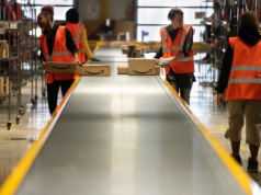 Gigant e-commerce szykuje się na święta. Zatrudni dodatkowo 250 tysięcy osób przed Bożym Narodzeniem