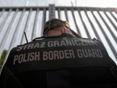 Agresywni Polacy na lotnisku. Mężczyźni nie weszli na pokład samolotu