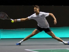 Kanadyjczyk chce dokończyć sprawę. Australijski skandalista powrócił do głównego cyklu
