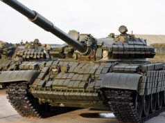 Wtorkowy przegląd prasy: Kreml odbudowuje potencjał pancerny; Hiszpania poza NATO?