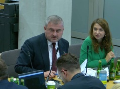 Każde dziecko zdające na kartę rowerową dostanie od rządu kask!