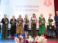 Dzień Edukacji Narodowej w powiecie wejherowskim. Czego uczniowie życzą swoim nauczycielom?