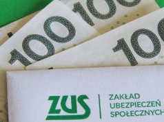 Dodatek do rachunków za prąd. Ci seniorzy mogą złożyć wniosek do ZUS