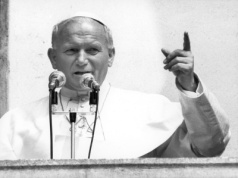 Towarzysze, mamy problem – tak komuniści reagowali na wybór Karola Wojtyły na papieża