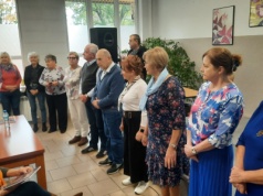 UTW: Jest ich już trzystu!