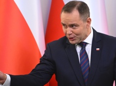Dr Karol Nawrocki je kebaba. 