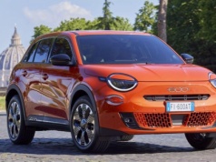 Fiat 600 Hybrid teraz dostępny już od 87.800 zł z pakietem promocyjnych ubezpieczeń za 1% wartości samochodu