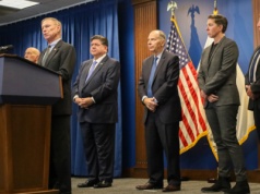 Emerytowani wojskowi krytykują prezydenta za próbę militaryzacji amerykańskich miast