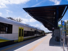 Mniej odwołań pociągów w Lubuskiem, ale utrudnienia trwają