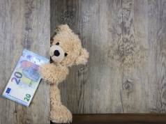 Karta podarunkowa się przeterminowała. Czy to legalne? Co z pieniędzmi?