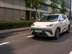 Rynek samochodów elektrycznych w Polsce po III kwartale 2025