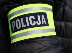 Tragedia w Zalesiu. Zakrwawiony mężczyzna z bmw nie żyje