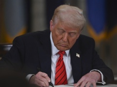 Trump zawarł umowę z dużym krajem. Odpowiedź na 