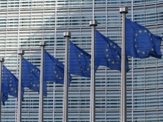 Komisja Europejska po wymuszeniu USB-C w urządzeniach bierze się za ładowarki