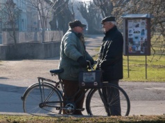 Domagają się wprowadzenia plastikowej legitymacji emeryta-rencisty KRUS