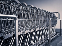 Poradnik świadomego konsumenta – jak wybierać produkty, które naprawdę się opłacaj