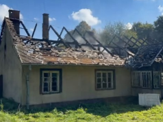 Kogo szuka policja w Kłobucku? Akcja w okolicy spalonej leśniczówki