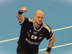 Piłka ręczna: Tym razem Industria z tarczą, a Wisła na tarczy