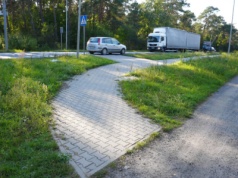 Dziewięć firm chce budować drogę rowerową z Przygłowa do Sulejowa