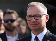 Komorowski skomentował decyzję Dudy. 