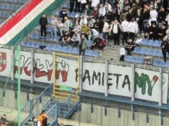 Ambasador Ukrainy reaguje ws. transparentu kibiców Legii o Wołyniu