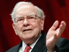 Warren Buffett zainwestował tu fortunę. 'Prawie 10 mld USD w gotówce’. Na co stawia Berkshire Hathaway?