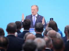 Sztandar wprowadzić! Powstała Koalicja Obywatelska, a „ukochany przewodniczący” zagrzewa do walki