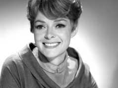June Lockhart nie żyje. Gwiazda 