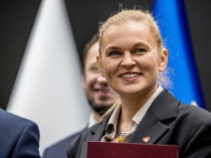 MEN wywołał chaos: Nauczyciele wstrzymują wyjścia klasowe z powodu zmian w rozliczaniu godzin ponadwymiarowych