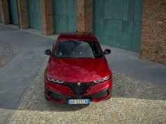 Włoskie marki Stellantis pod lupą. Alfa Romeo, Lancia i Maserati weryfikują swoje plany