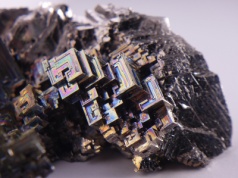Bizmut nagle stał się metalem. Istna magia wychodzi poza ściany laboratorium