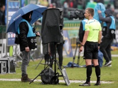 Gigantyczny skandal w Ekstraklasie. Sędzia stanął przed kamerami i się zaczęło