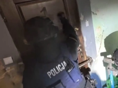 Nocna akcja w Jaworze. Policja rozbiła gang powiązany z pseudokibicami