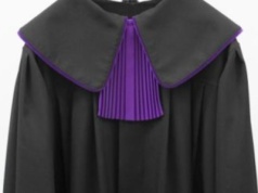 Prokuratura: sędzia Jakub I. pojechał samochodem po pizzę. Miał 2 promile