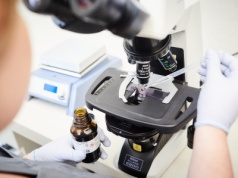 Ruchliwość plemników – dlaczego ma znaczenie przy staraniach o dziecko?