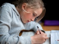 Półtora roku bez prac domowych w szkołach. 