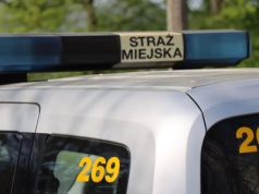Osiedle Piastów. Kobieta potrzebowała pomocy. Na miejsce wysłano patrol