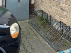 Rowerzyści narzekają na stojaki. Tarnów stolicą „wyrwikółek”