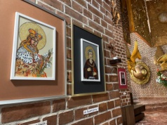 Święci i błogosławieni w jednym miejscu. Wyjątkowa wystawa w Tarnowie