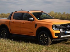 PREMIERA Ford Ranger PHEV