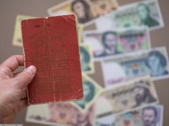 Masz stare dokumenty z czasów PRL? Mogą być warte 20 tys. zł