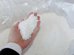 IERiGŻ: Krajowa produkcja nawozów większa niż rok wcześniej, ale mniejsza niż w latach 2021-2022