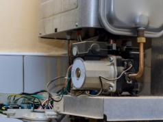 Unia zakaże używania kotłów gazowych po 2040? Fake news