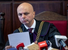 Zabił żonę i córki, sąd uchylił wyrok. Jest reakcja Żurka