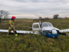 Awaryjne lądowanie samolotu niedaleko Szyman