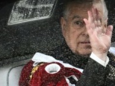 Książę Andrzej ma się wynieść. Król pozbawił go tytułów