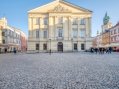 Ponad pół roku bez mrożenia cen energii. Tak radzą sobie samorządy