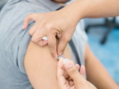 Inteligentna szczepionka. Kurczy raka w sześć tygodni