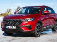 Bestune T77 to pozorna okazja. Ma jednak jedną zaletę